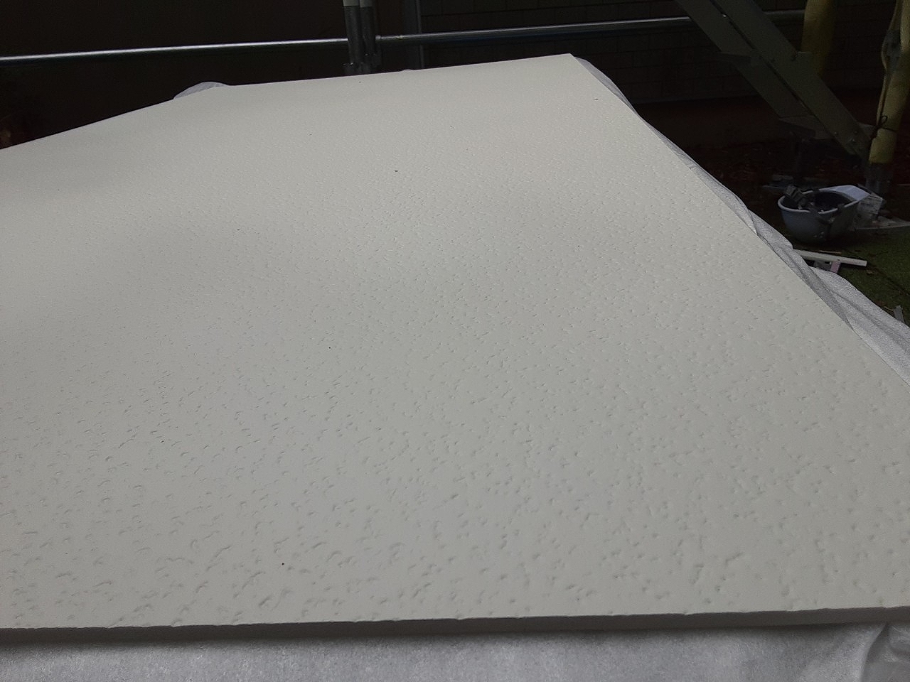 エンボスカラースタッコ調